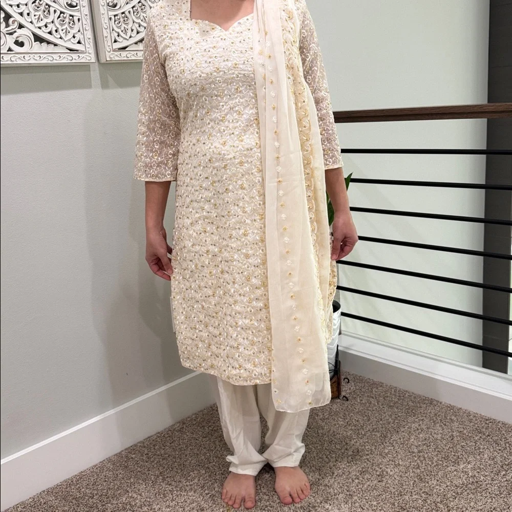 Embroidered  3 piece punjabi dress Set with salwar kurta and dupatta - Picture 12 of 13